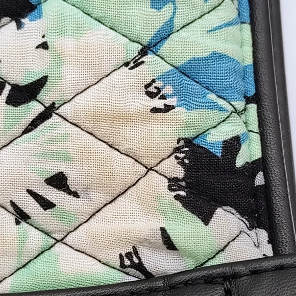 Vera Bradley Camofloral Laptop Messenger Bag Blue Floral Quilted - Picture 10 of 11